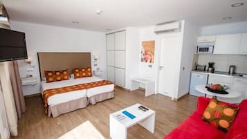 Free WiFi, individually furnished, bed sheets