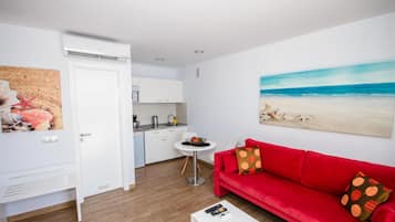 Individually furnished, free WiFi, bed sheets