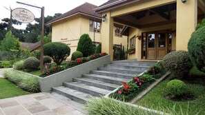 Entrada al alojamiento