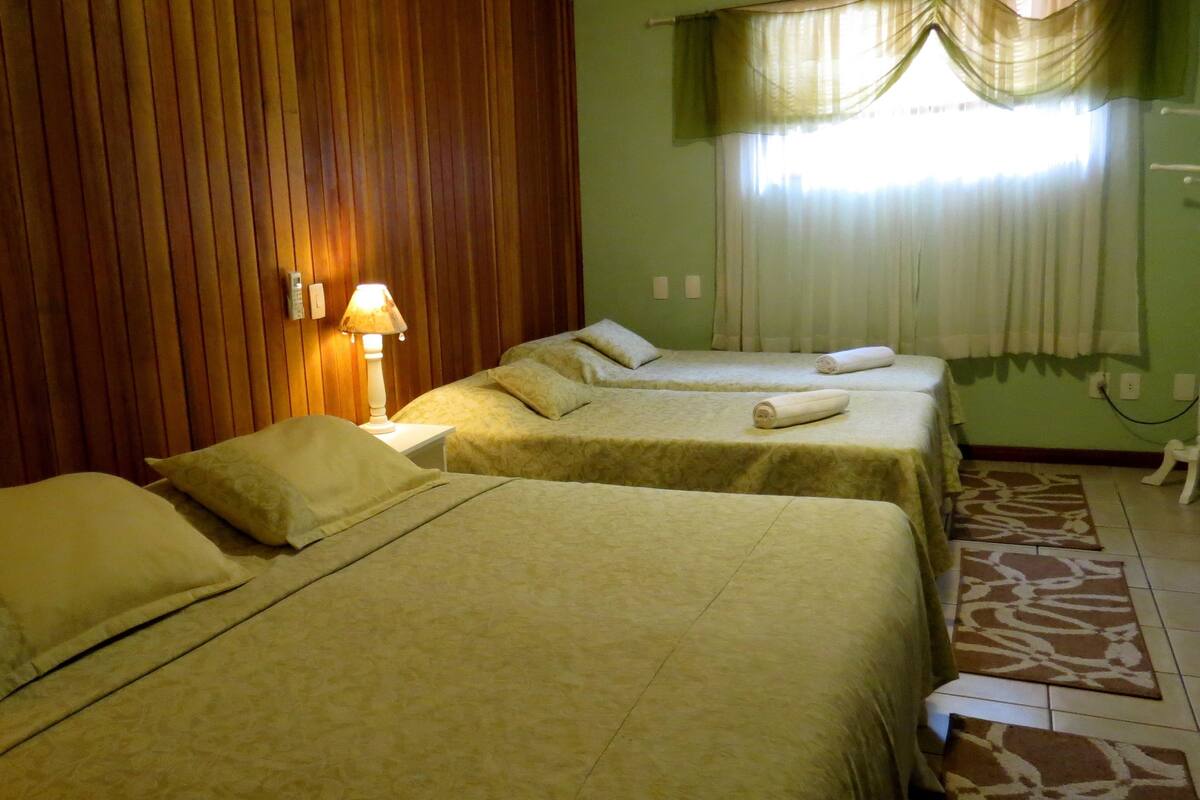 Apartment (Flat) | Minibar, individually decorated, blackout drapes, free cribs/infant beds