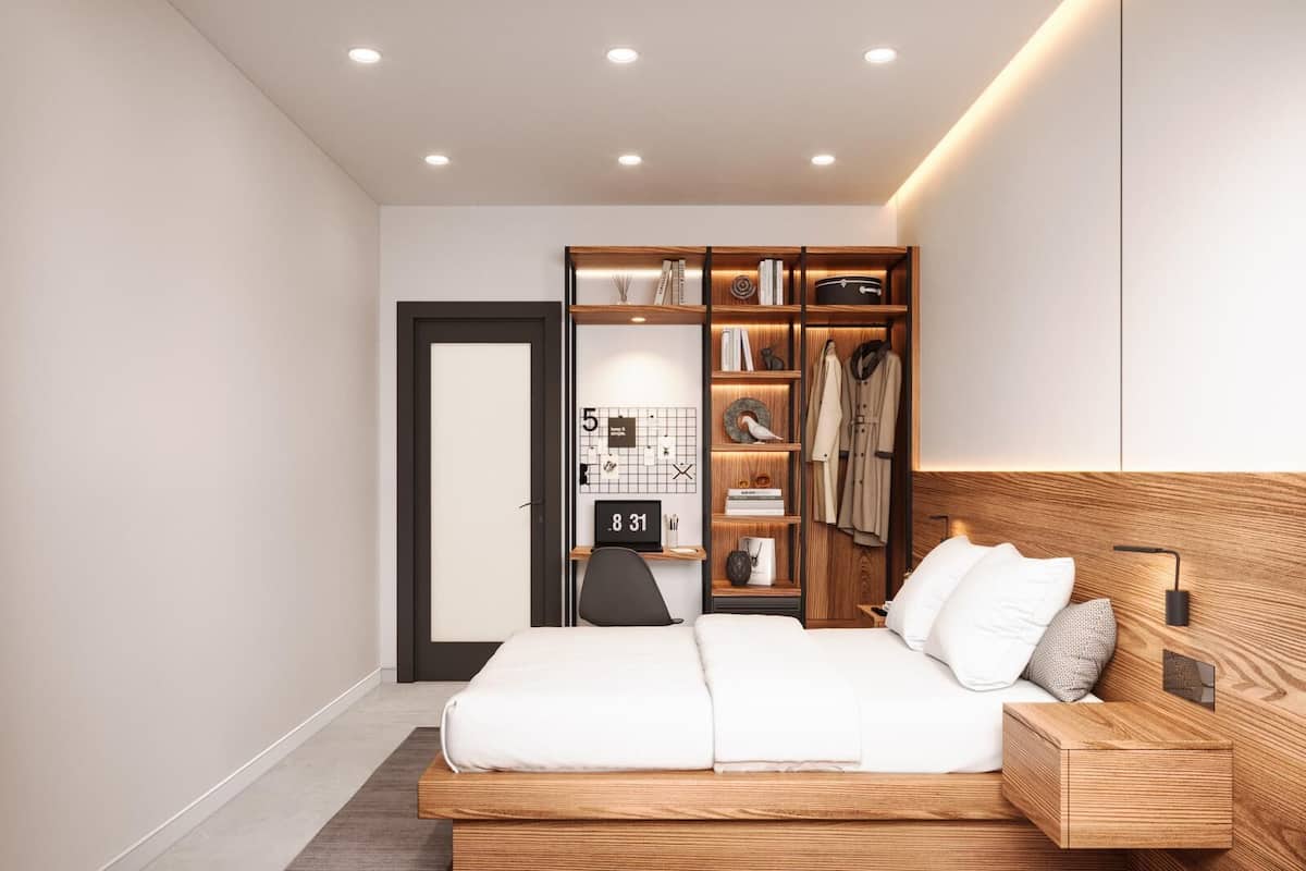 Standard Room, 1 Queen Bed | Premium bedding, desk, laptop workspace, blackout drapes