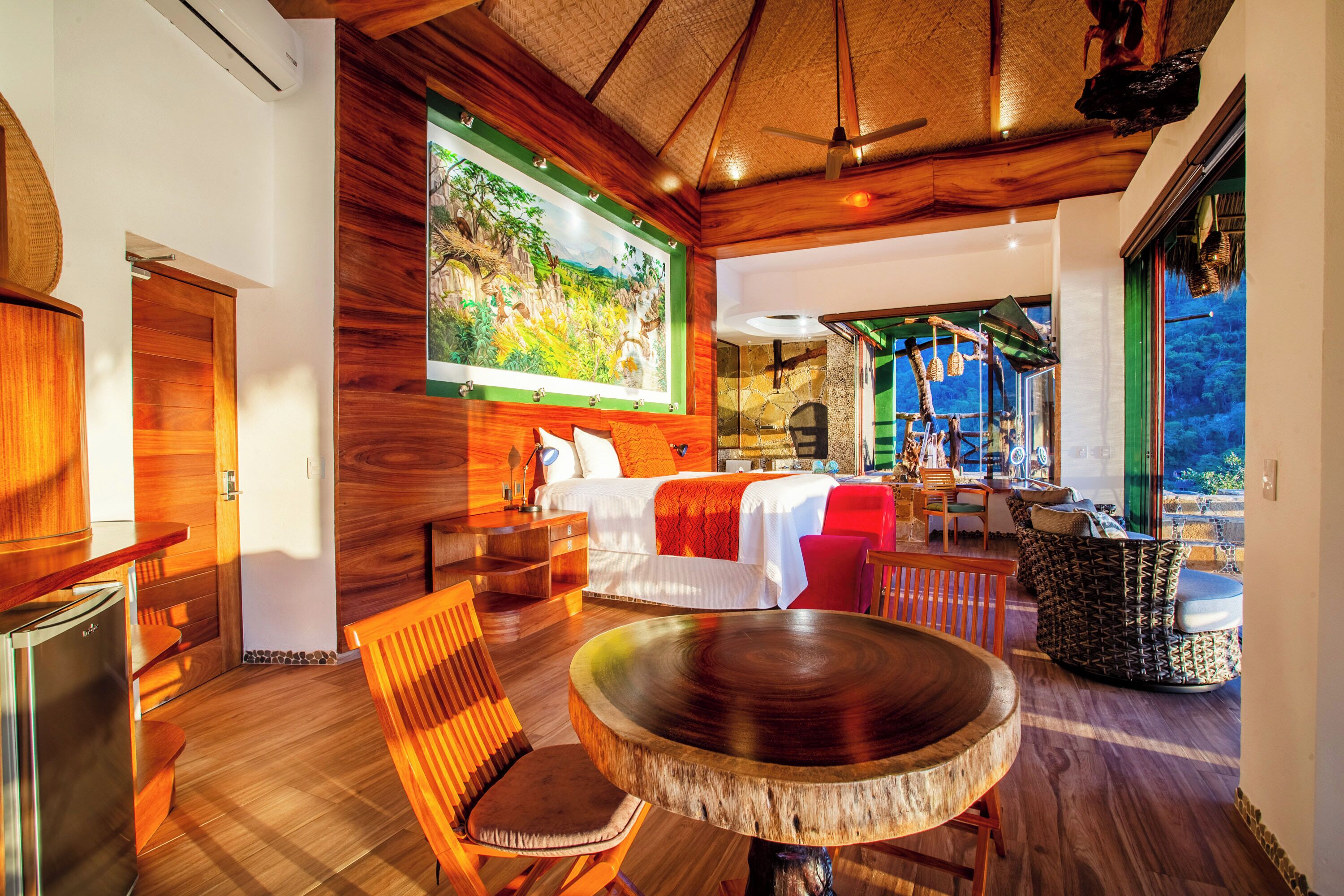 Egyptian cotton sheets, premium bedding, down duvets, pillow-top beds