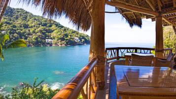 Desayuno a la carta incluido todos los días