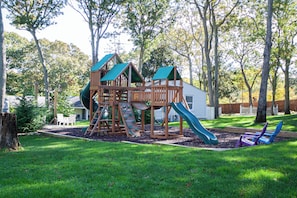 Children’s play area – outdoor