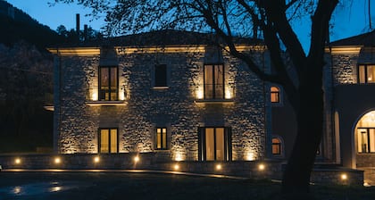 Levidi Suites