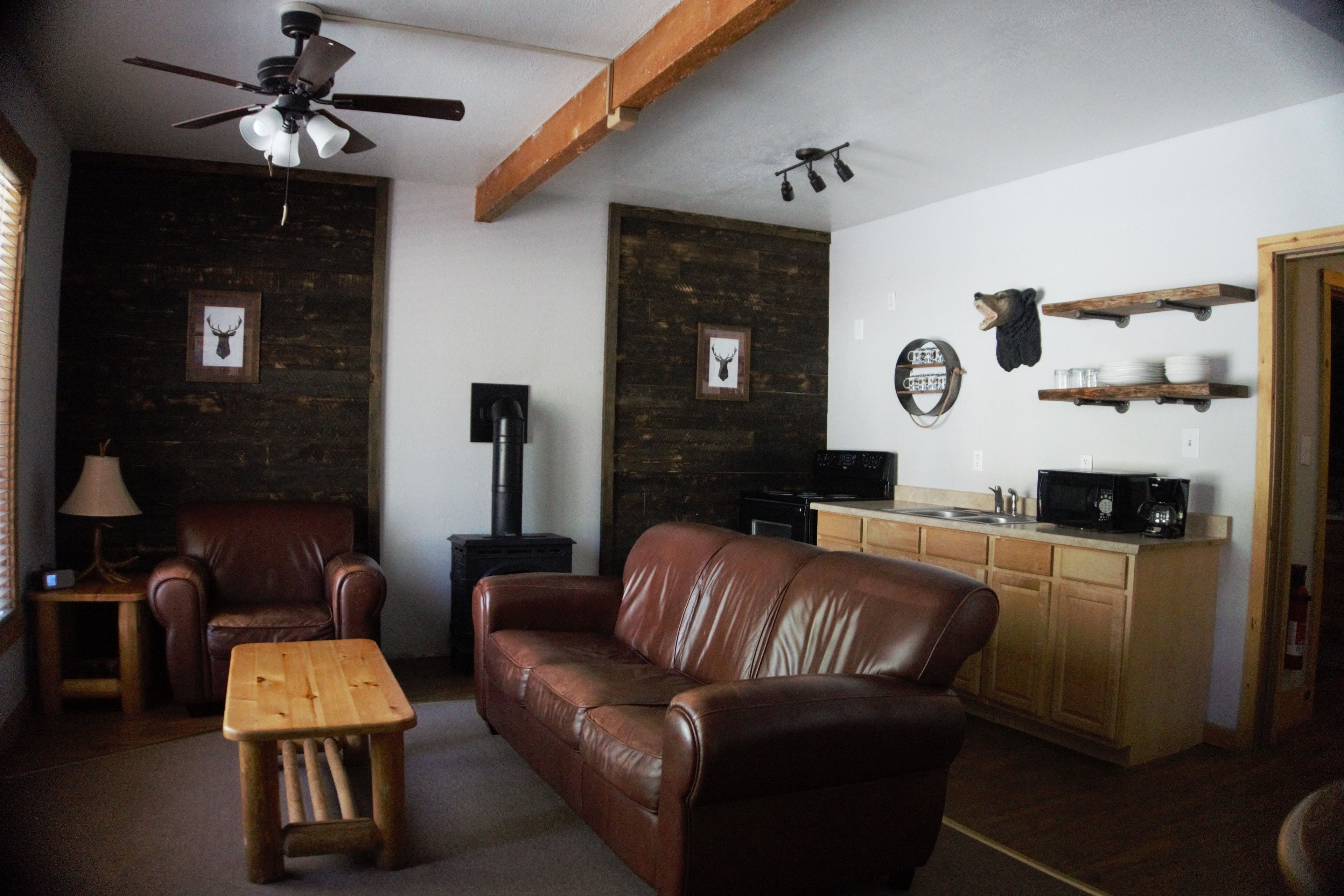 Suite, 2 Bedrooms, Kitchen | Living room | 32-inch Smart TV with digital channels, TV, Netflix