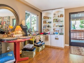 TV - Knotty Pines Cabins (Shaver Lake)