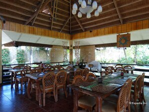 Breakfast, lunch, dinner served; Filipino cuisine  - Veraneante Resort (Panglao)