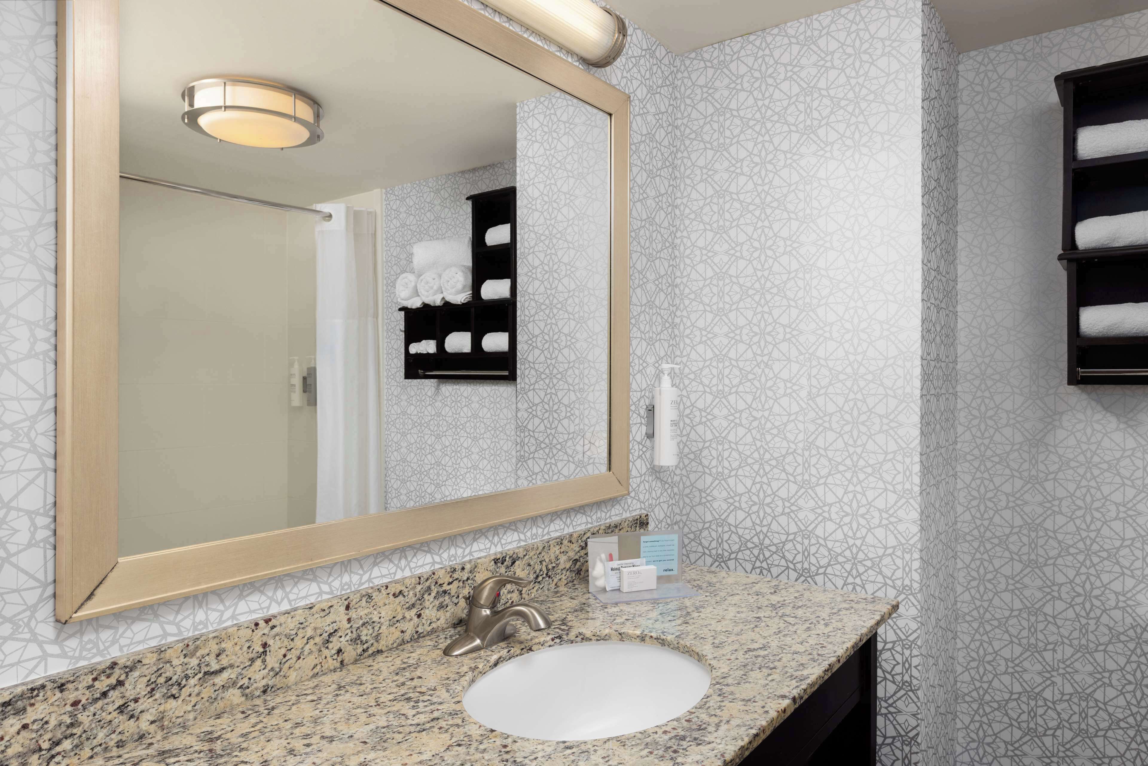 hydromassage showerhead, free toiletries, hair dryer, towels