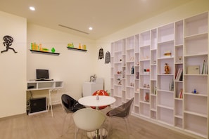 Business center - The Crystal Inn Sun Moon Lake (Yuchi)