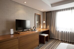 Deluxe Double Room | Room amenity - The Cheil Hotel Onyang (Asan)