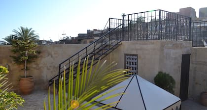 Dar-Lek