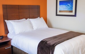 Kamar, 1 Tempat Tidur Queen, akses difabel | Seprai premium, bantalan ekstra lembut, dan meja kerja