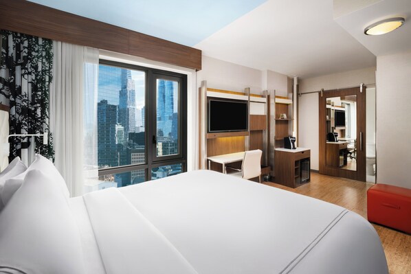 Standard Room, 1 King Bed
