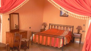 Romantische Suite, 1 Schlafzimmer, Raucher, Poolblick