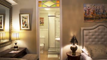 Double Room (Sahara) | Bathroom | Free toiletries, hair dryer, towels
