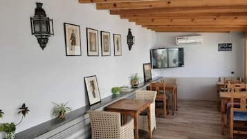 Free continental breakfast