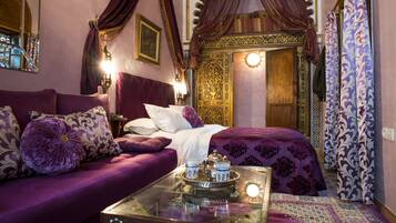 Double Room (Baghdad)