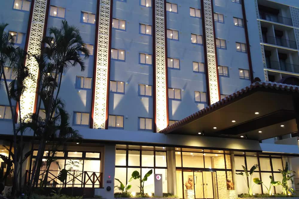Community & Spa Naha Central Hotel