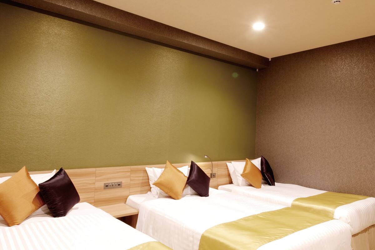 舒適雙床房 | 客房內保險箱、遮光布/窗簾、熨斗/熨衣板、免費無線上網