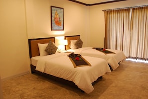 Minibar, in-room safe, desk, free WiFi - Phu-Kamala (Kamala)