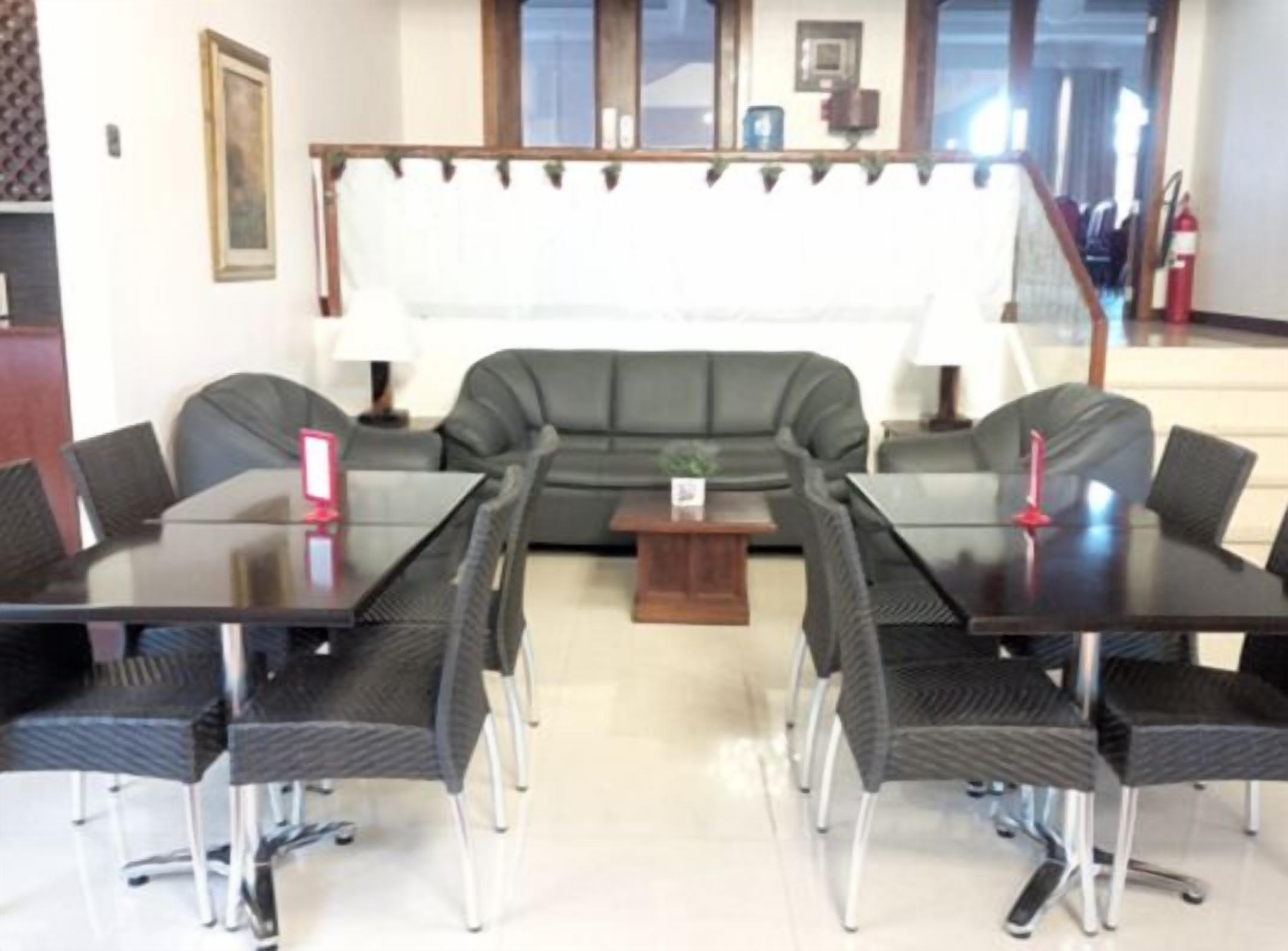 Breakfast, lunch, dinner served; Filipino cuisine 