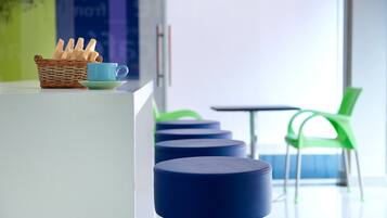 Daily buffet breakfast (IDR 46200 per person)