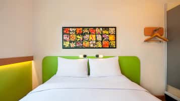 Quarto standard, 1 cama de casal | Escrivaninha, quartos à prova de som, Wi-Fi de cortesia, roupa de cama