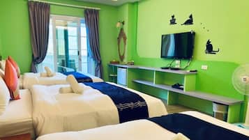 Familiesuite, 1 soverom, balkong, tårn | 1 soverom, blendingsgardiner, wi-fi (inkludert) og sengetøy