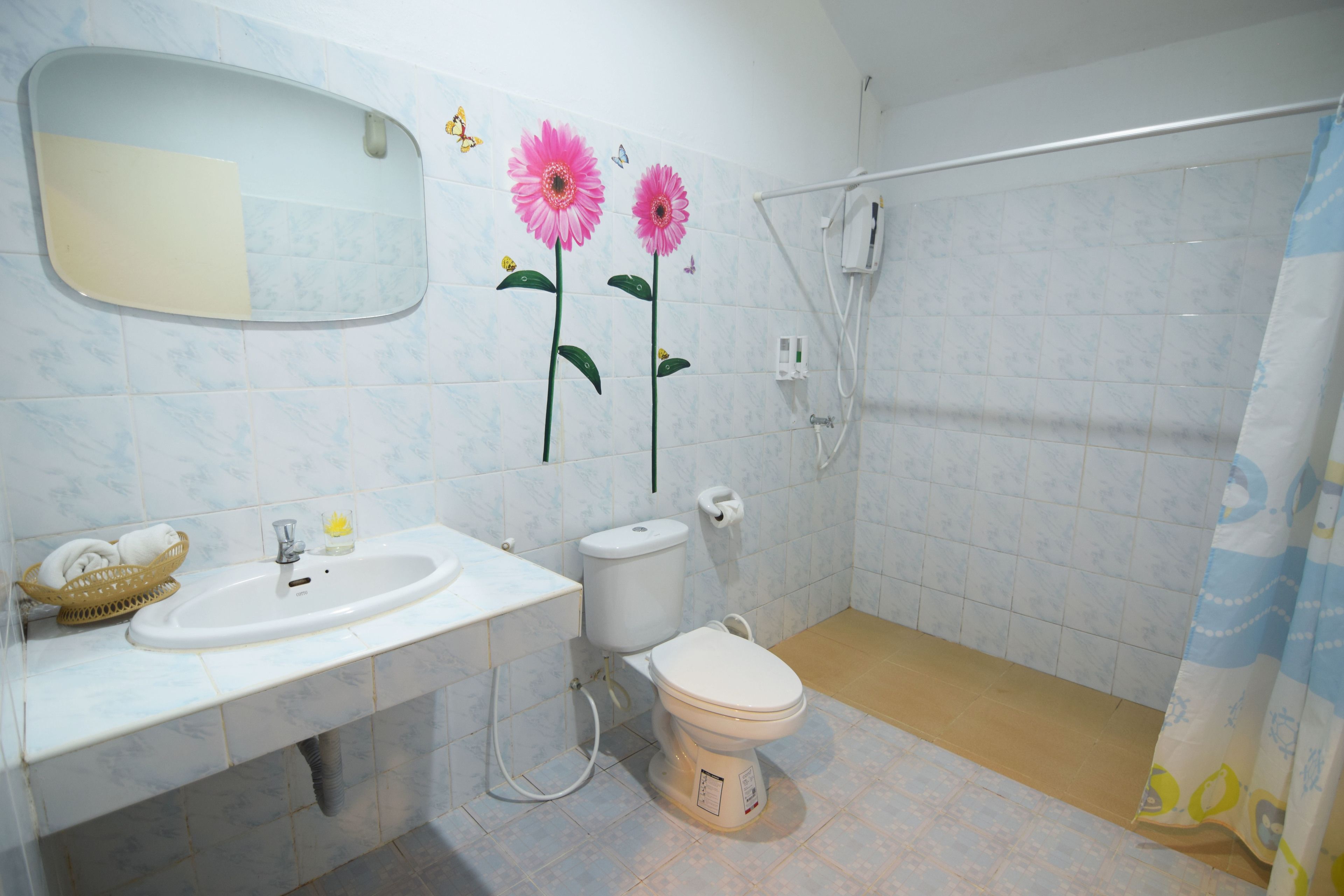 superior bungalow, 1 king bed | bathroom | shower, free toiletries, towels