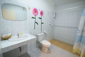 Superior Bungalow, 1 King Bed | Bathroom | Shower, free toiletries, towels - Mild Garden View Resort (Krabi)