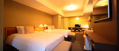 Premium bedding, in-room safe, desk, blackout curtains