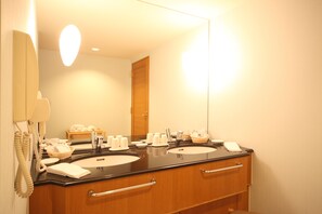 Traditional-Suite, Nichtraucher | Badezimmer