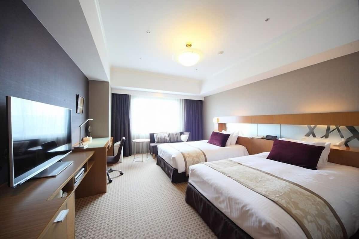 In-room safe, desk, blackout drapes, soundproofing