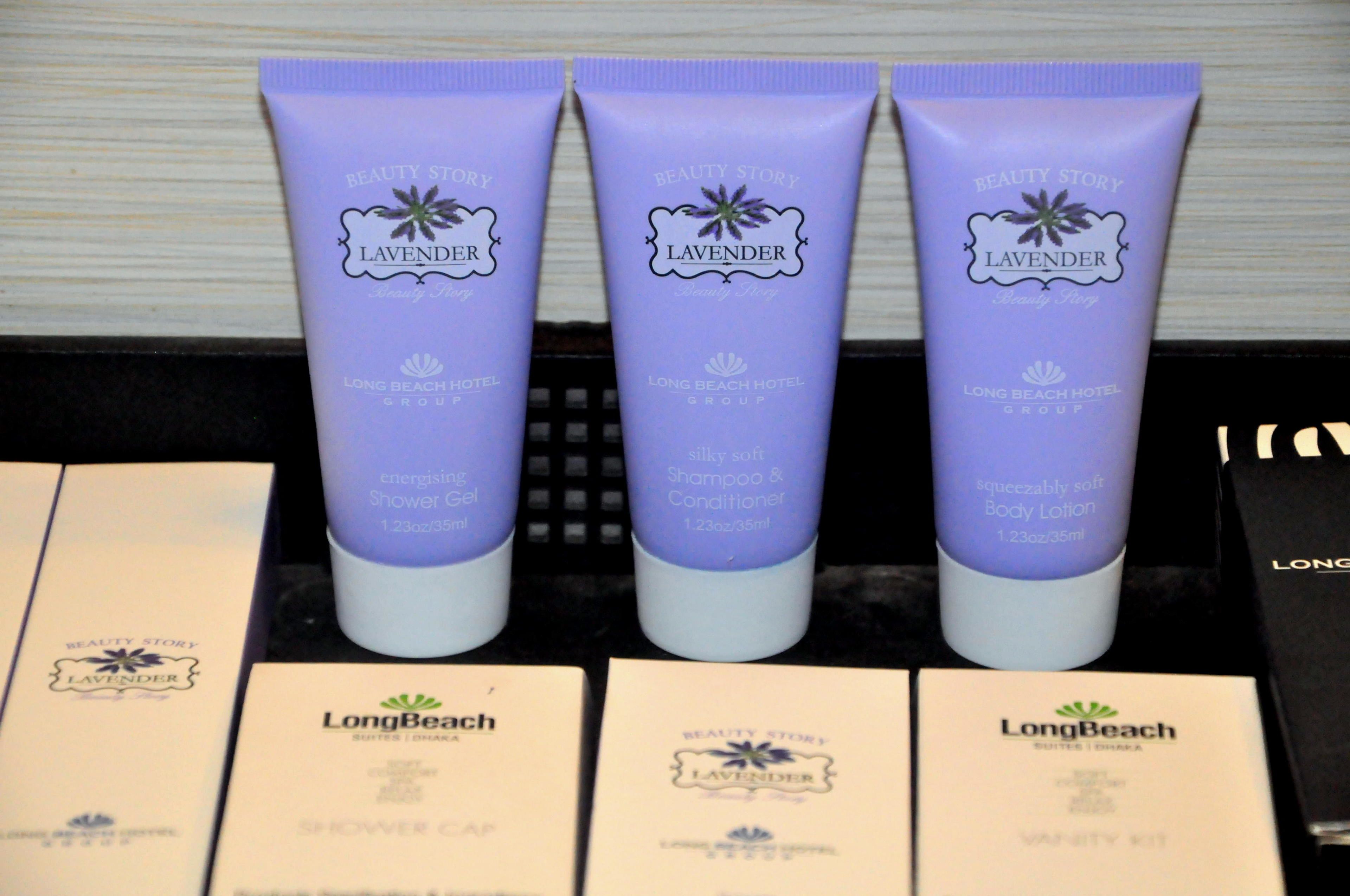 super deluxe twin | bathroom amenities | rainfall showerhead, free toiletries, hair dryer, towels