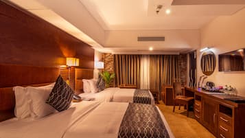 Super Deluxe Twin | Minibar, in-room safe, desk, free WiFi