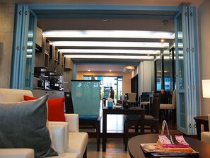 Sala de estar en el lobby