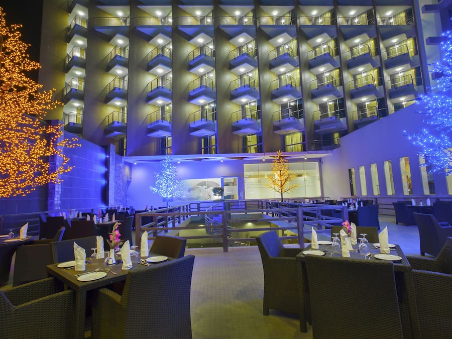 2 restaurants, barbecue