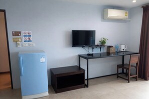 Een bureau, extra bedden, gratis wifi