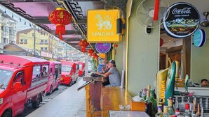 يتم تقديم الإفطار والغداء والعشاء 