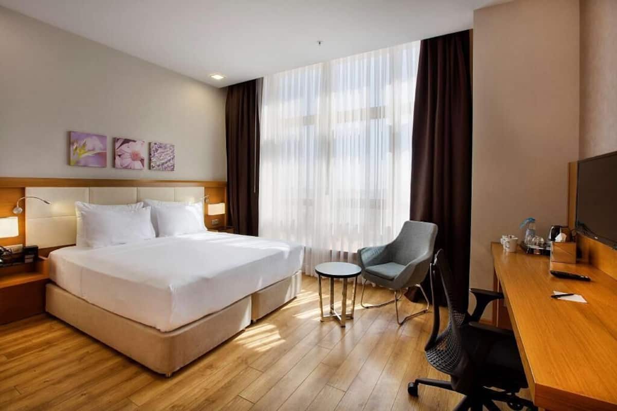 Ropa de cama de alta calidad y minibar