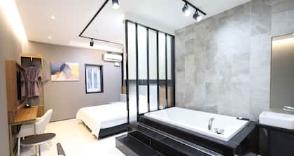 Hotel Almond Busan Station