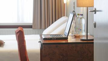 Comfort Double Room | Select Comfort beds, individually furnished, desk, blackout drapes