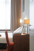 Quarto casal conforto | Camas Select Comfort, individualmente mobiliados, escrivaninha