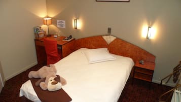Select Comfort beds, individually furnished, desk, blackout curtains
