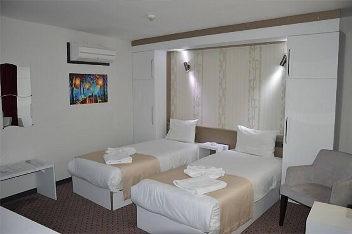 Chambre Double | Minibar, coffres-forts dans les chambres, bureau, Wi-Fi gratuit