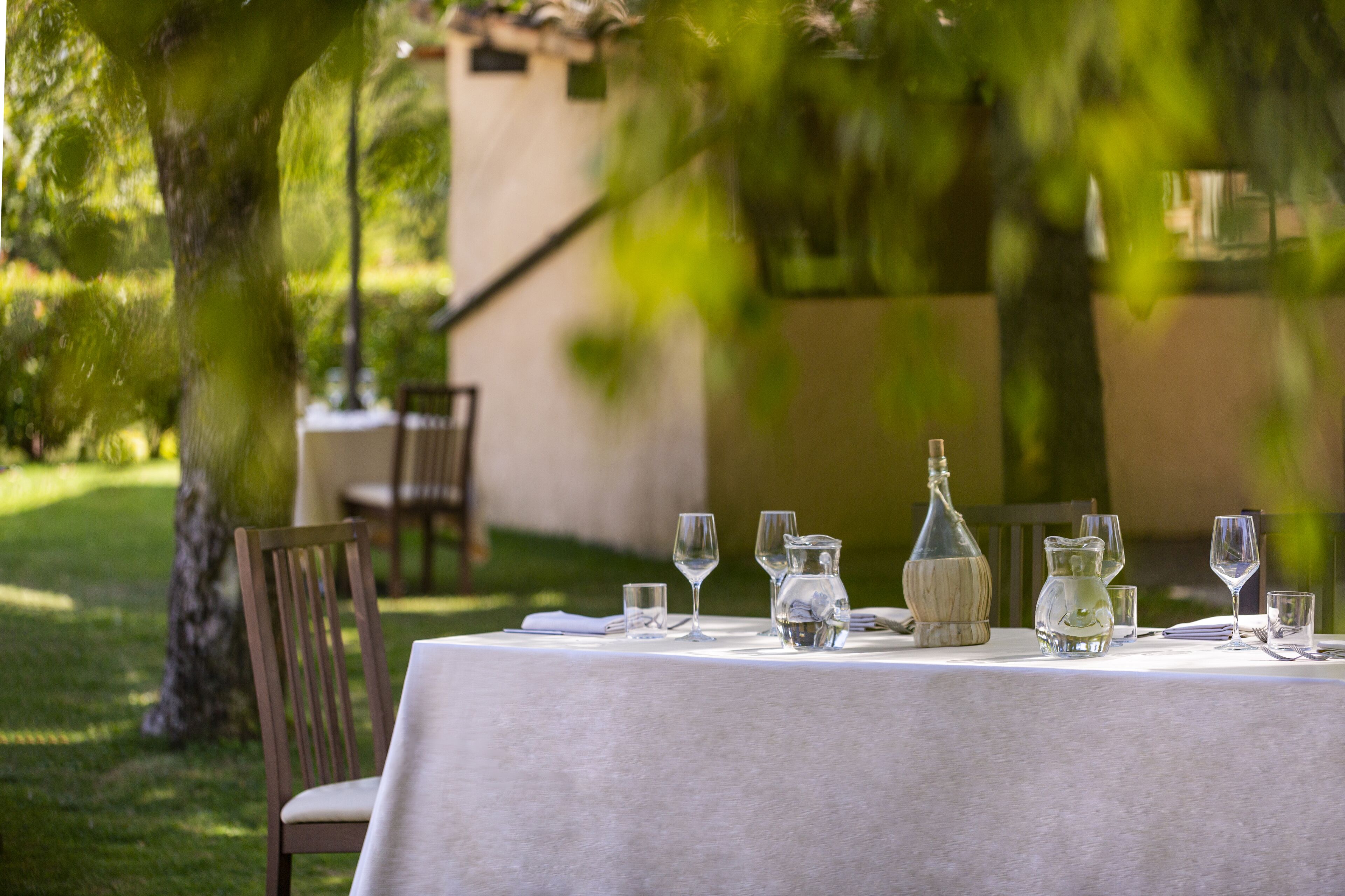 Lunch and dinner served, local cuisine