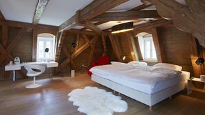 Studio – honeymoon, 1 soverom | 1 soverom, sengetøy av topp kvalitet, skrivebord og blendingsgardiner
