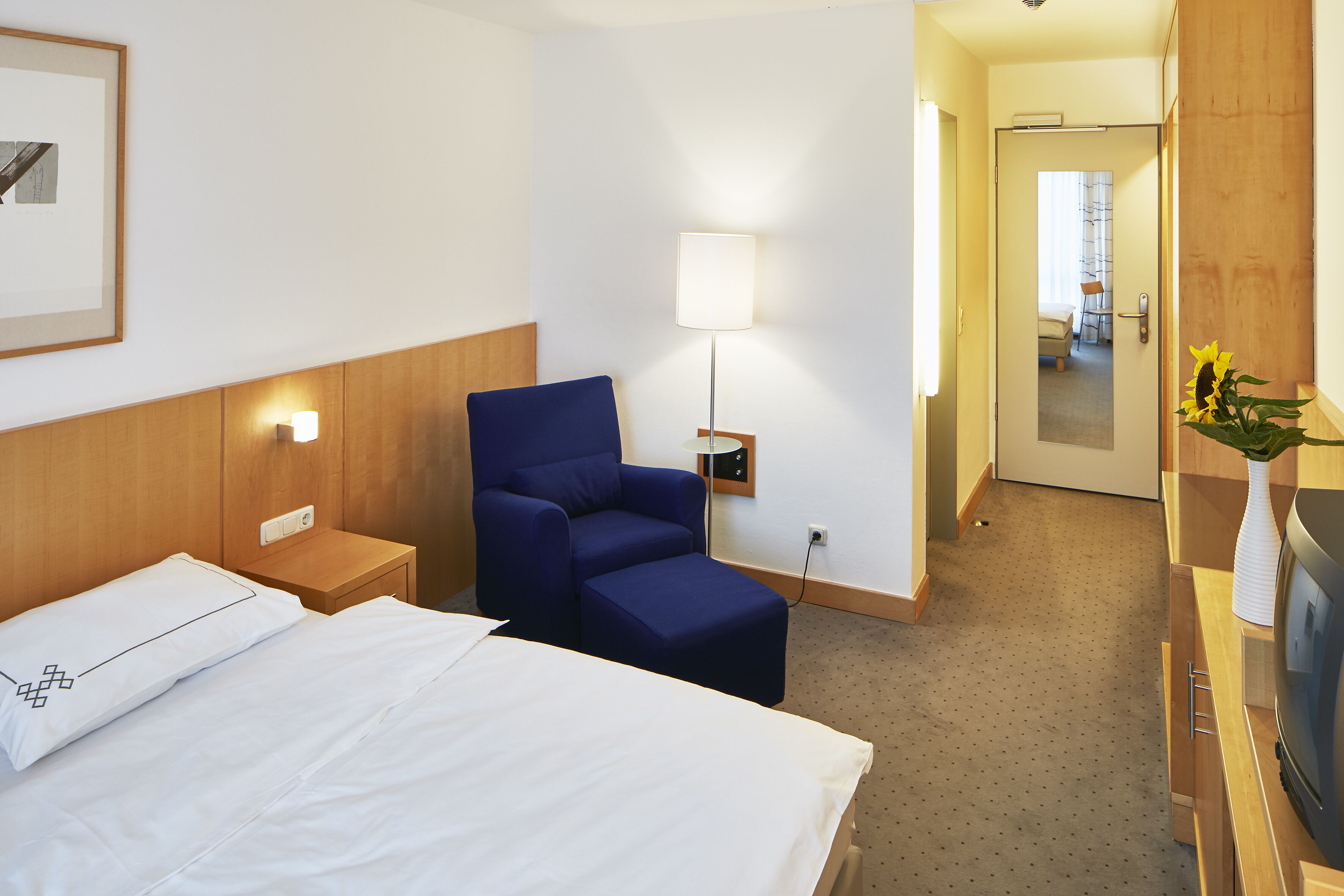 standard double room, 1 bedroom | premium bedding, in-room safe, desk, blackout curtains