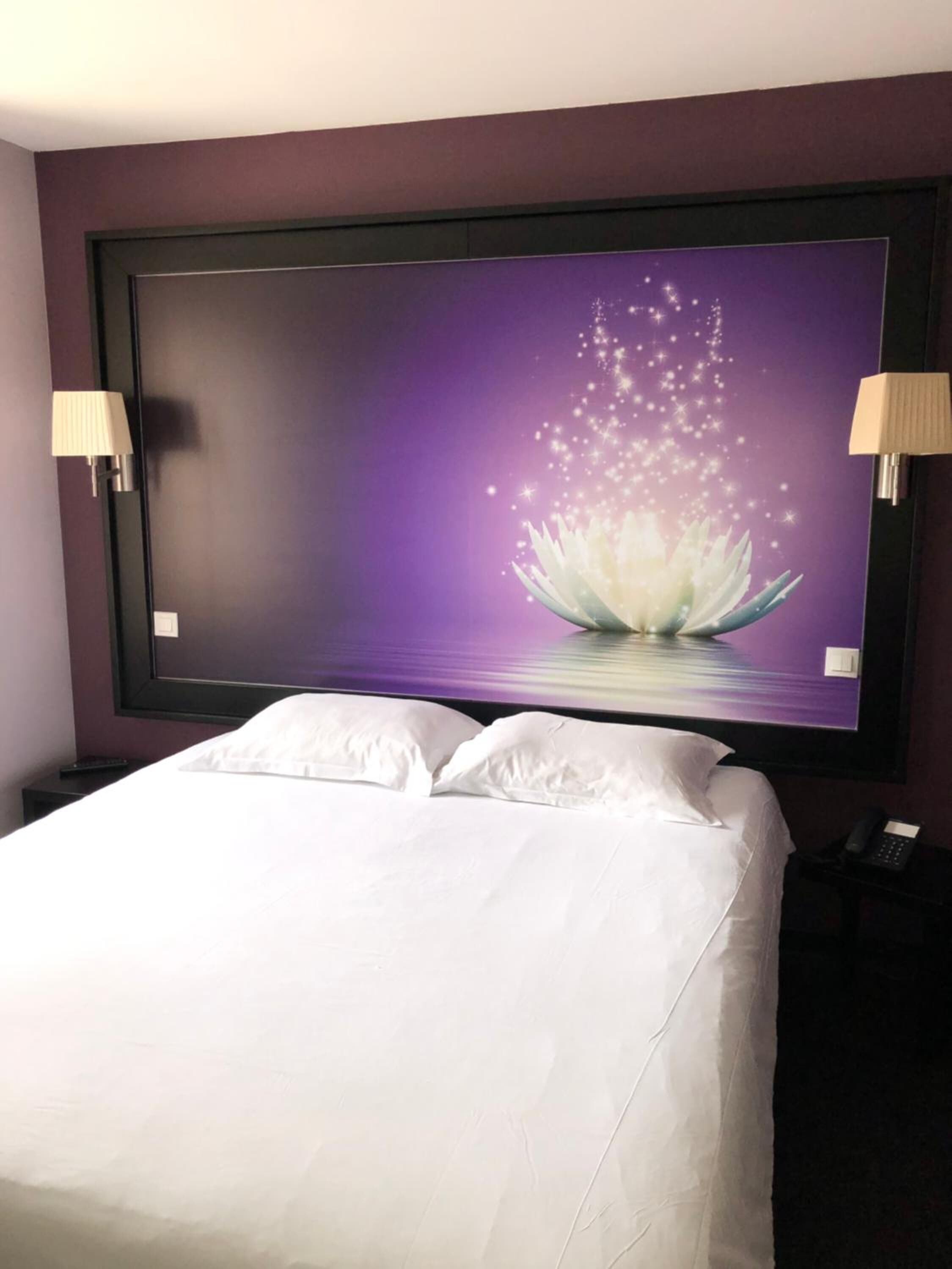 in-room safe, desk, soundproofing, free wifi